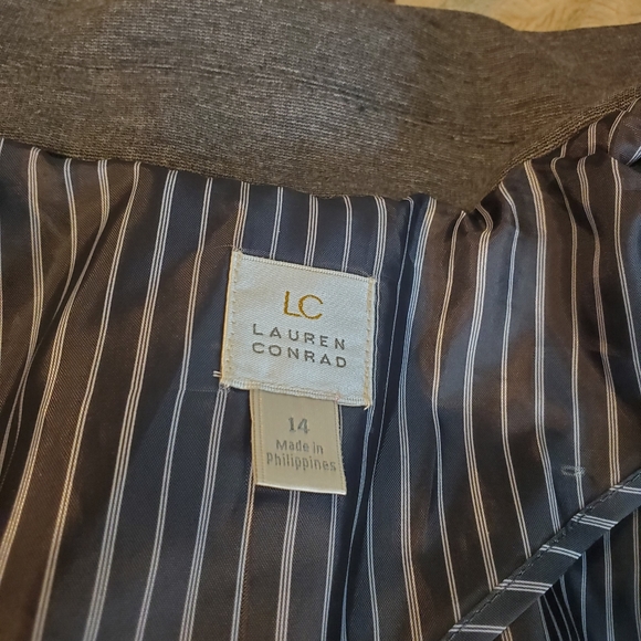 LC Lauren Conrad Blazer color gray - Picture 4 of 8